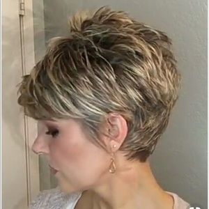 Meet your Posher, Cynthia